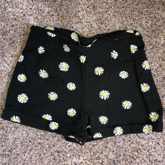 Brandy Melville Pants - 🌻Brandy Melville Shorts🌻